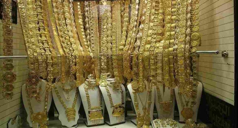 Shopping at the Dubai Gold Souk